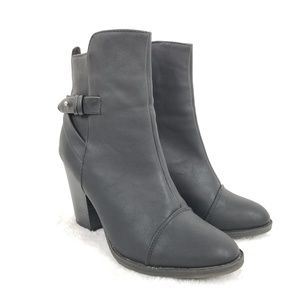 Breckelles Heather Side Zip Booties Size 7